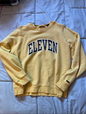 Levi's Yellow 'ELEVEN' Crewneck Sweatshirt